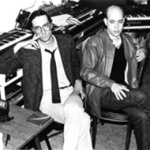 Peter Gordon &amp; The Love Of Life Orchestra